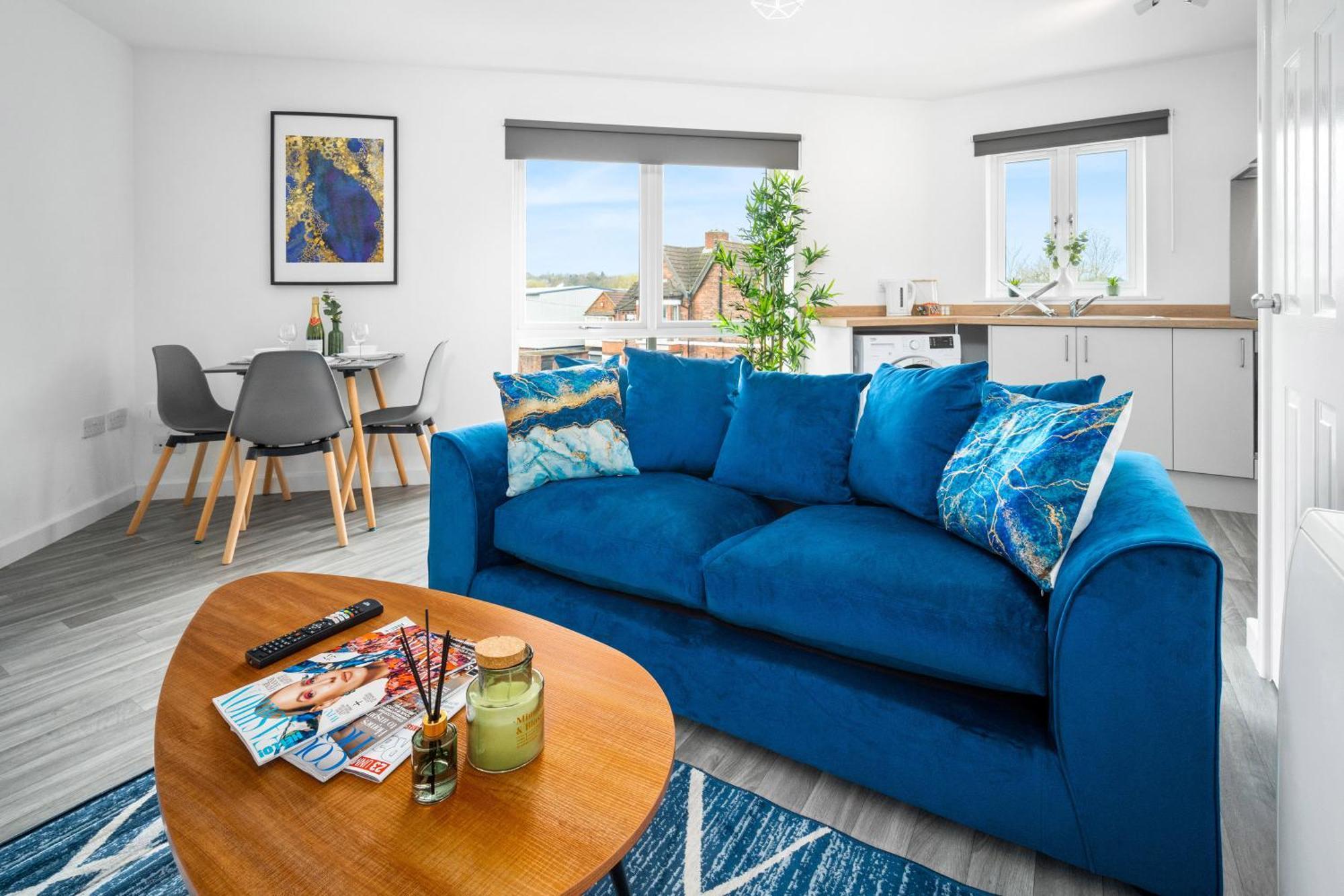 New 2 Bedroom Deluxe Apartment - Parking - Wifi & Netflix - Top Rated - 50C Cradley Heath 外观 照片