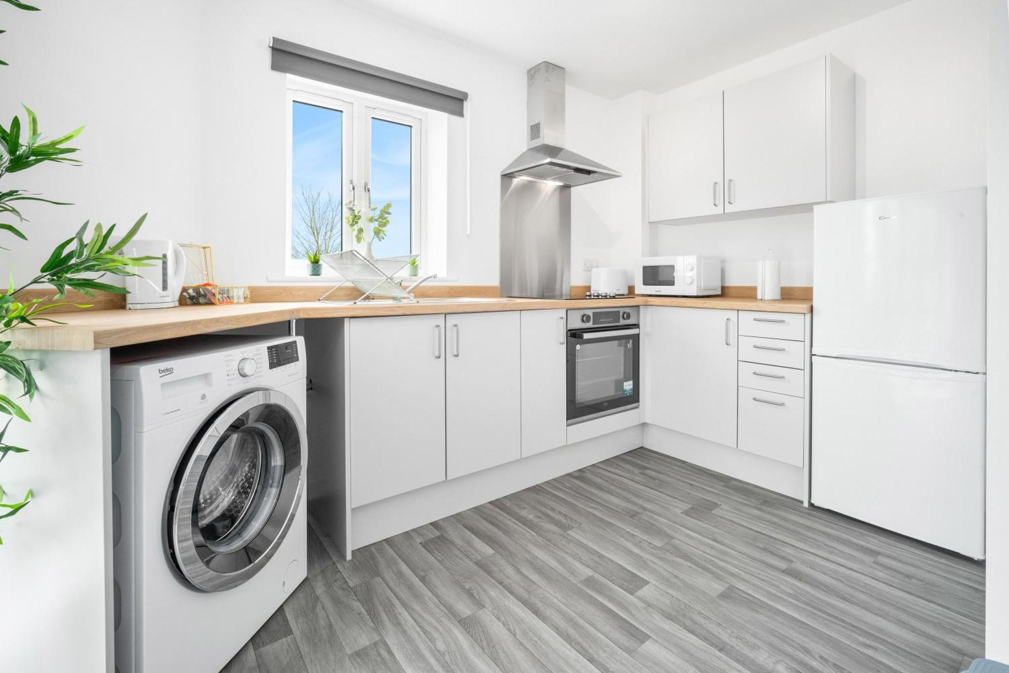 New 2 Bedroom Deluxe Apartment - Parking - Wifi & Netflix - Top Rated - 50C Cradley Heath 外观 照片
